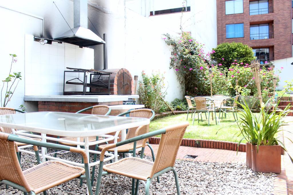 Hostal La Pinta Bogotá Kültér fotó