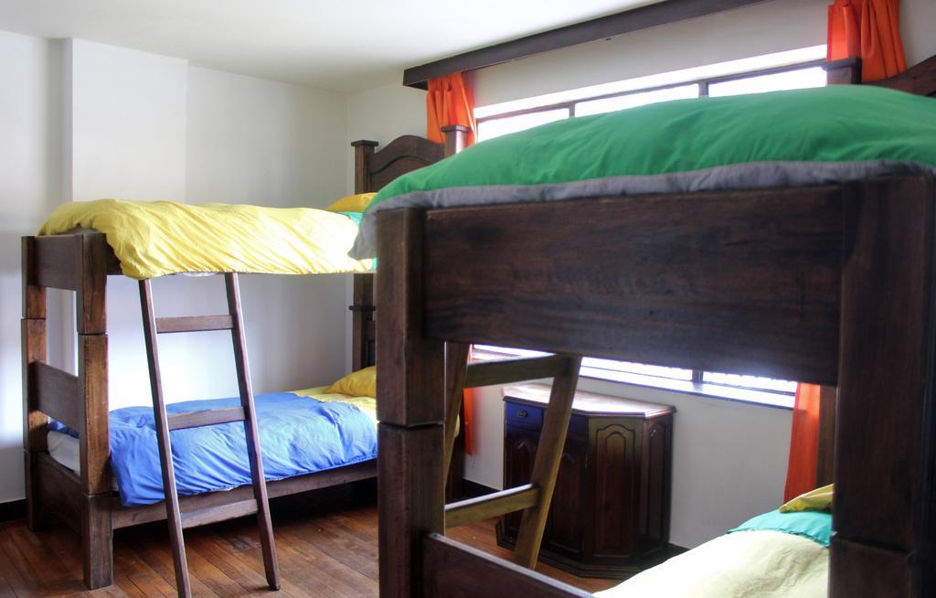 Hostal La Pinta Bogotá Kültér fotó