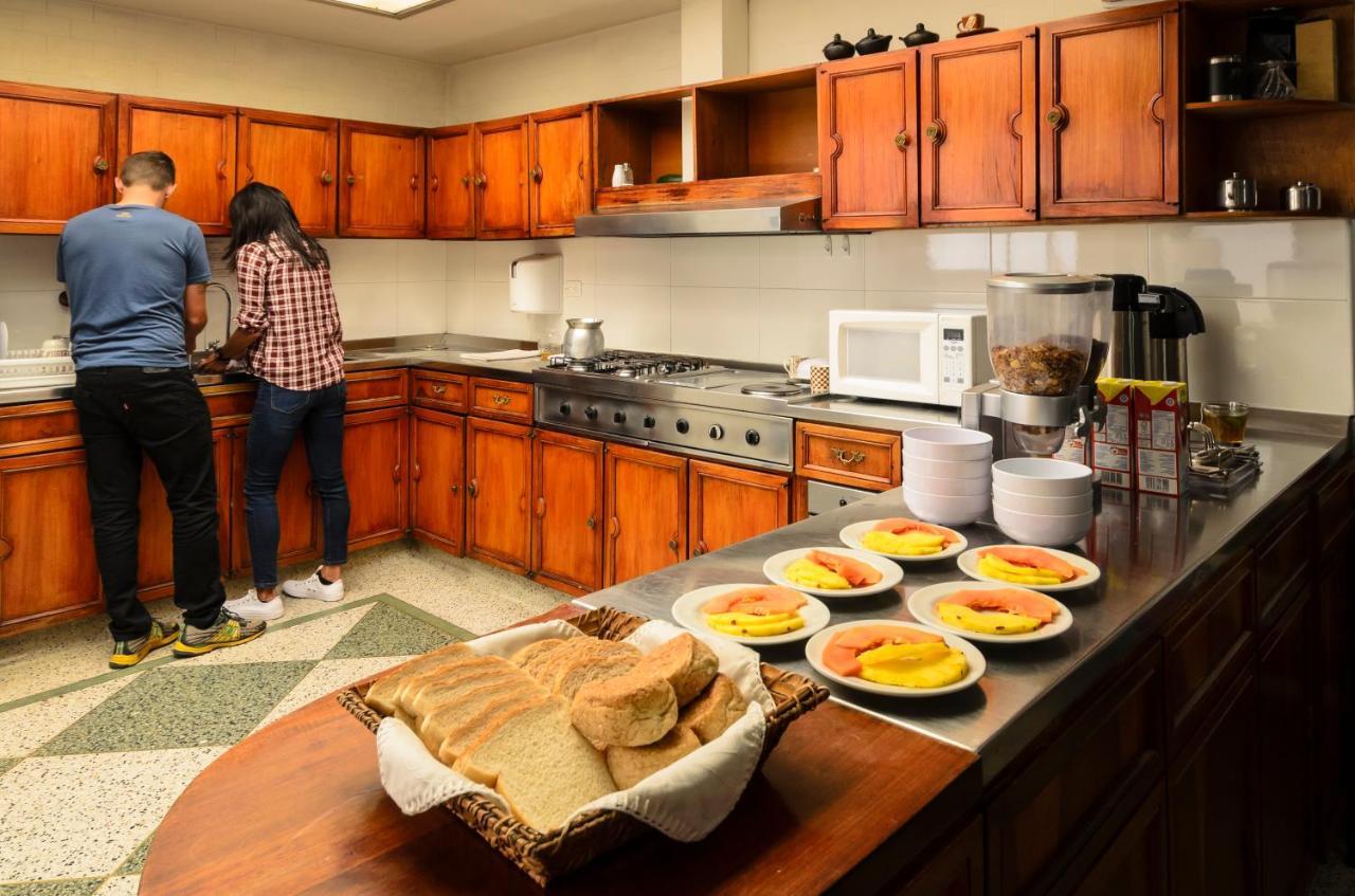 Hostal La Pinta Bogotá Kültér fotó