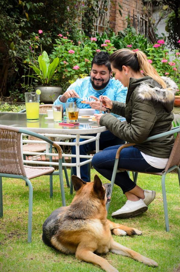 Hostal La Pinta Bogotá Kültér fotó