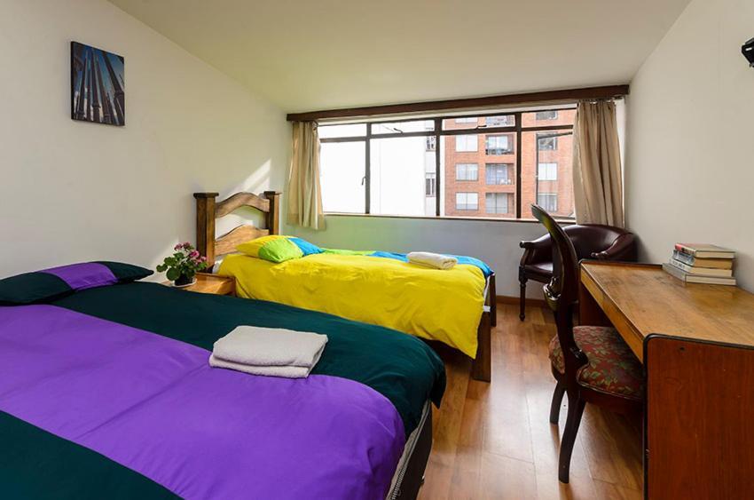 Hostal La Pinta Bogotá Kültér fotó