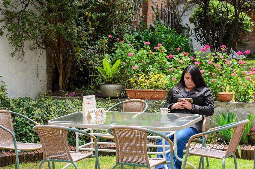 Hostal La Pinta Bogotá Kültér fotó